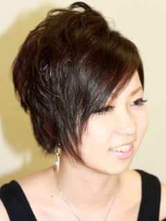 スタイリスト